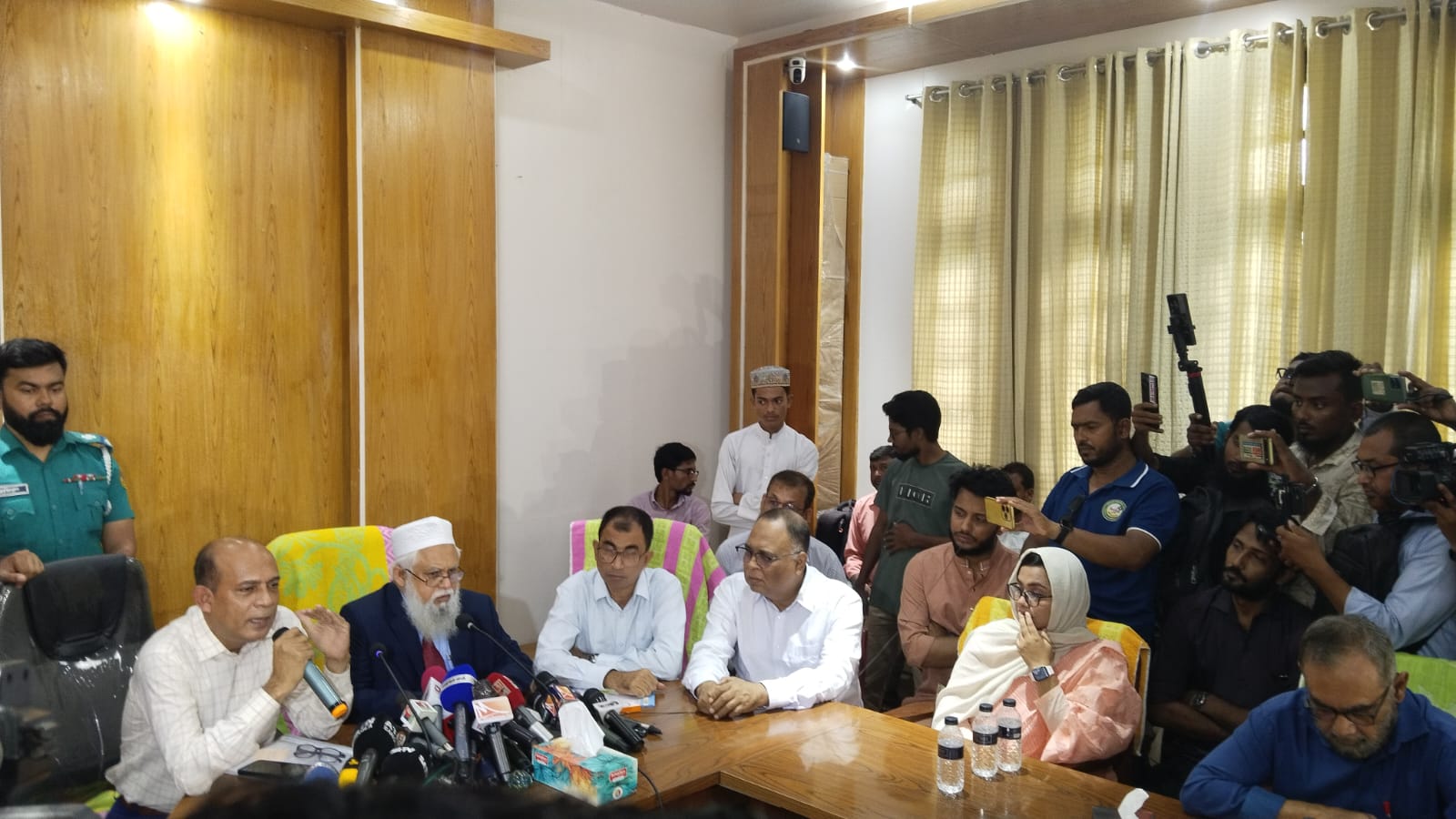 স্বাস্থ্যখাত সংস্কার নিয়ে আন্দোলনকারীদের তিন দফা দাবি যৌক্তিক: স্বাস্থ্য অধিদপ্তরের ডিজি