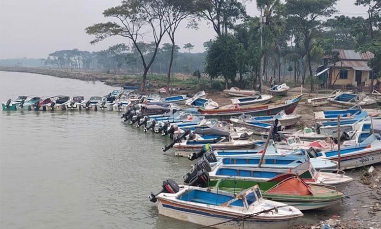 ভোলায় স্পিডবোটে বাড়তি ভাড়া আদায়, বিআইডব্লিউটিএর অভিযান