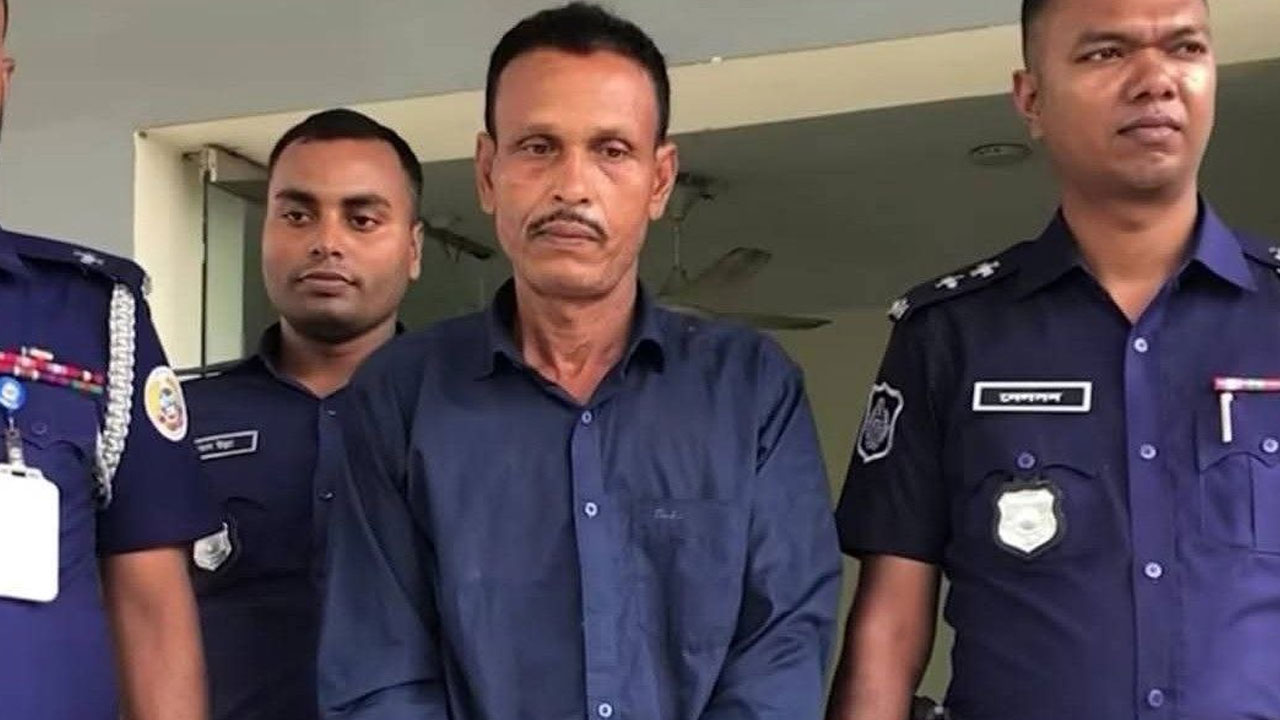 সেজো ভাইয়ের চোখ উৎপাটনের ঘটনায় ছোট ভাই গ্রেপ্তার
