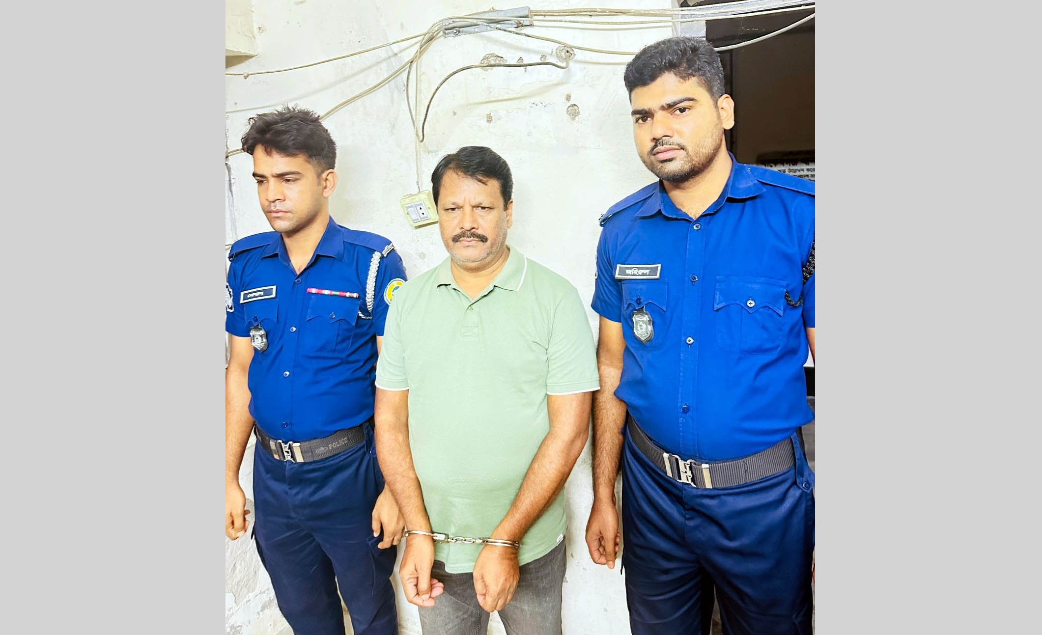 বাকেরগঞ্জের সাবেক পৌর মেয়র লোকমান গ্রেফতার