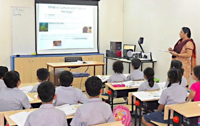 <span>অধিকাংশ স্কুলে হচ্ছে না মাল্টিমিডিয়া ক্লাস / </span>আধুনিক শিক্ষা ব্যবস্থায় পিছিয়ে পড়ছে বরিশাল