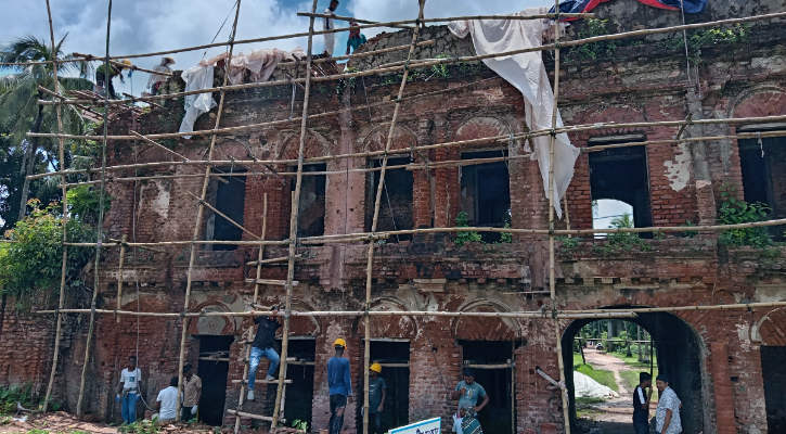 আদিরূপে ফিরবে ঐতিহ্যবাহী লাকুটিয়া জমিদারবাড়ি