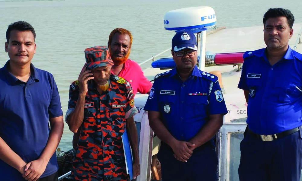 বাউফলে পুলিশের স্পিডবোট দেখে নদীতে ঝাঁপ, নিখোঁজ যুবক