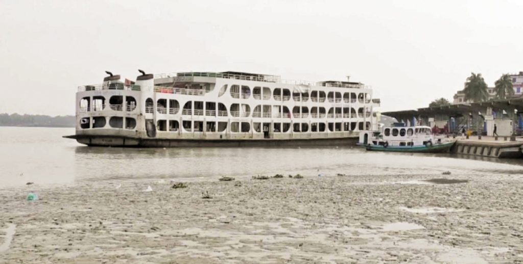 শুকনো মৌসুমের আগেই নাব্যতা সংকটে ঢাকা-বরিশাল নৌপথ